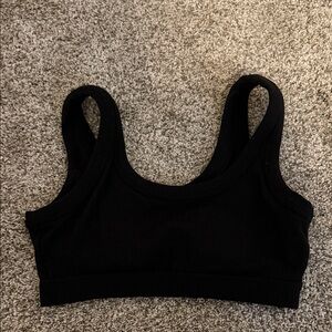 LIKE NEW ALO YOGA WELLNESS BRA